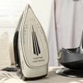 Pikkukuva 2 / 10: Petra PF01483VDEEU7 2600W Steam Station Black and Platinum