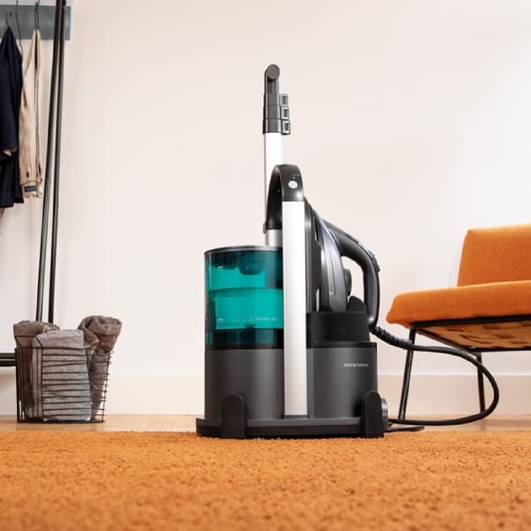 Cecotec Powerful steam station, 2600 W, 8-bar pressure, ultra-sliding Turbo Slide Pro soleplate and Auto Shut Off security system. 240 g/min continuo