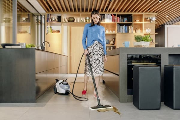 Kärcher SC 5 EasyFix JÄRNPLUG Cylinder ångtvätt 1,5 L 2250 W Svart, Vit