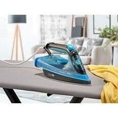 BRAUN FI3194 BK FreeStyle 3 - Ångstrykjärn - Effekt 2400 W - Konstant ånga 45 g/min Pressning 200 g/min - SuperCeramic stryksulan