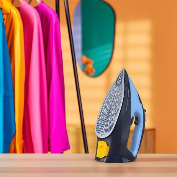 PHILIPS DST7041/20 Ångstrykjärn 7000-serien - ljus/mörkblå