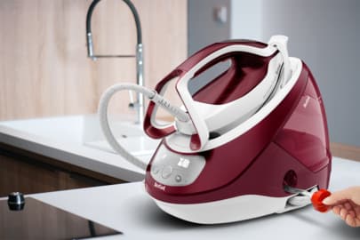 Tefal Pro Express Protect GV9220E0 höyrysilitysrauta - punainen