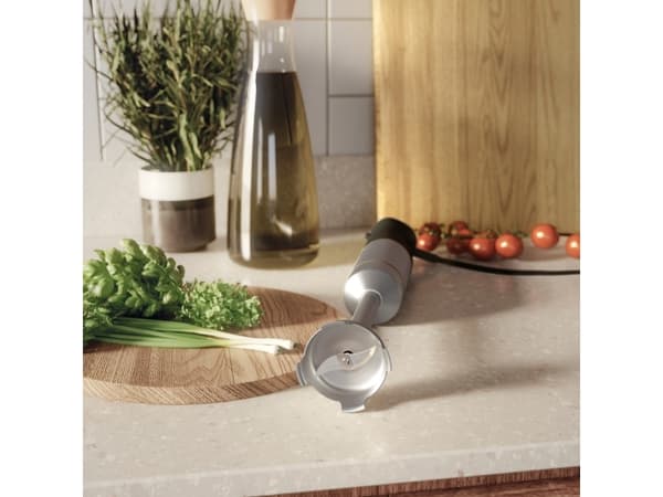 Electrolux E5HB2-8SS, Stav Mikser, 0,7 l, Pulsfunksjon, 1,5 m, 1000 W, Rustfritt stål