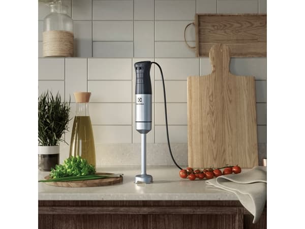 Electrolux E5HB2-8SS, Stav Mikser, 0,7 l, Pulsfunksjon, 1,5 m, 1000 W, Rustfritt stål