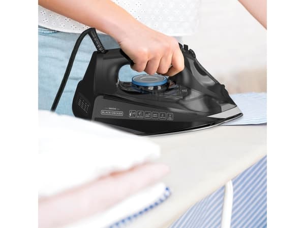 Black+Decker ångstrykjärn BXIR2805E
