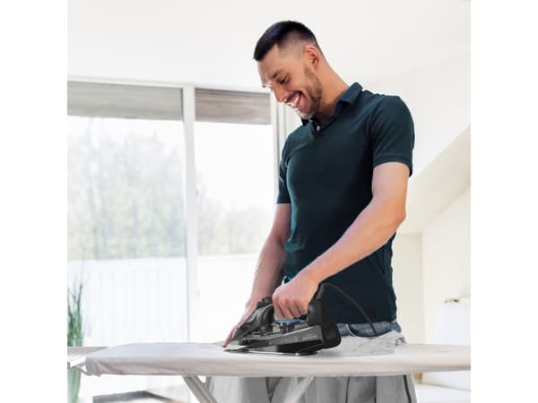 Black+Decker ångstrykjärn BXIR2805E