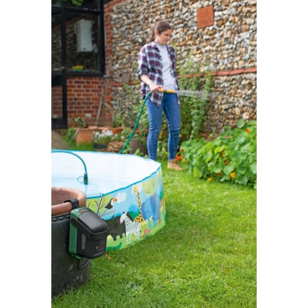 Bosch GardenPump 18V-2000 Solo -batteridriven vattenpump