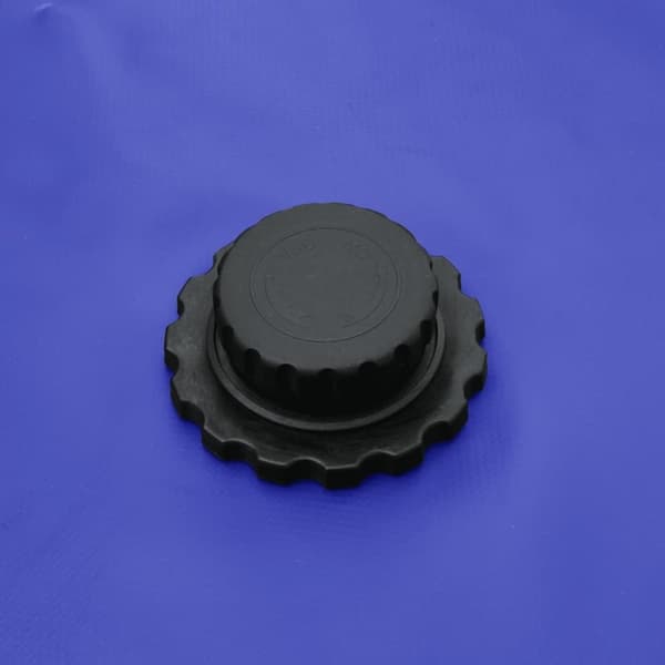 vidaXL Vesisäiliö hanalla kokoontaittuva 5000 l PVC
