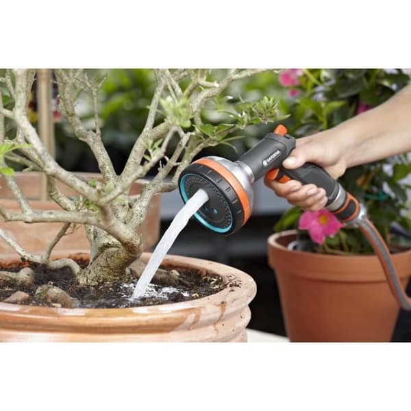 GARDENA Premium Multi-Purpose Gun – Frostskydd – Original GARDENA System – Flera strålar – 2-års garanti
