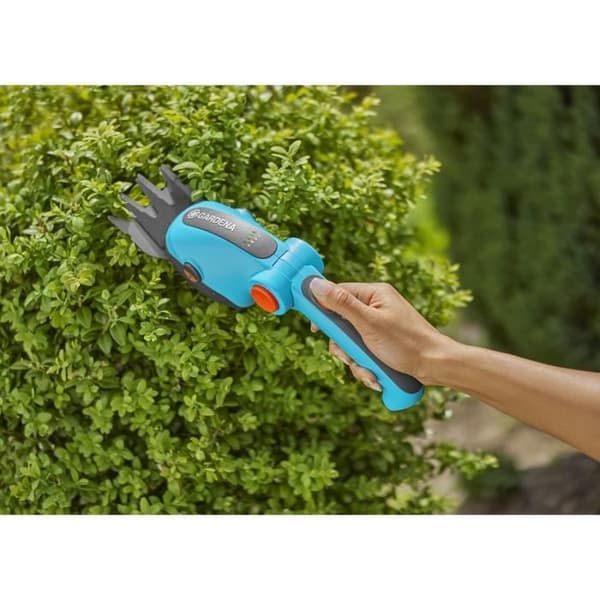 Gräsklippning ComfortCut Li - 3,6 V/3,0 Ah - Bladskydd / USB-C-kabel - 9887-20