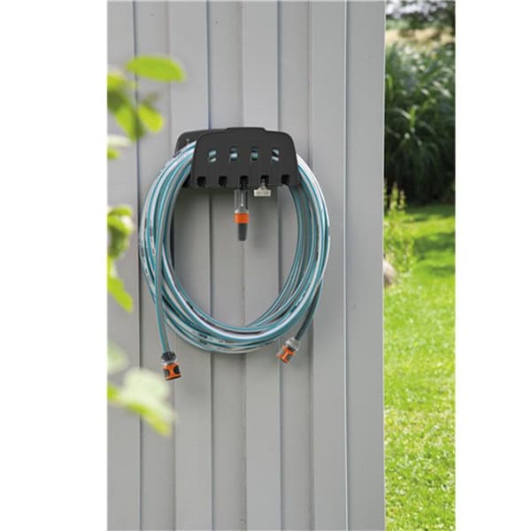 Tuyau Classic Gardena 20m + Väggfäste för Slang