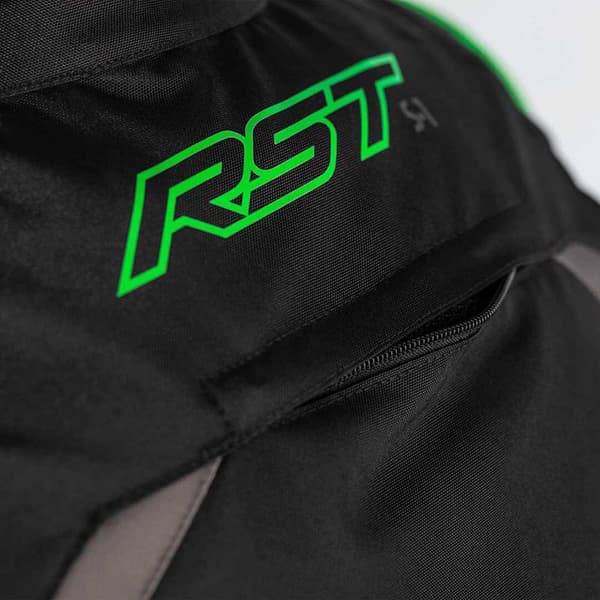 Rst Takki S-1 Musta M Mies