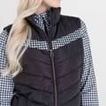 Miniatyrbillede 7 af 9: Dare2b Vest Burnish Sort 6 Kvinde