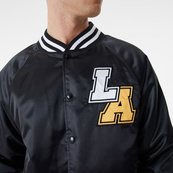 New Era Bomberjacka Los Angeles Lakers Team Logo Satin Svart L Man