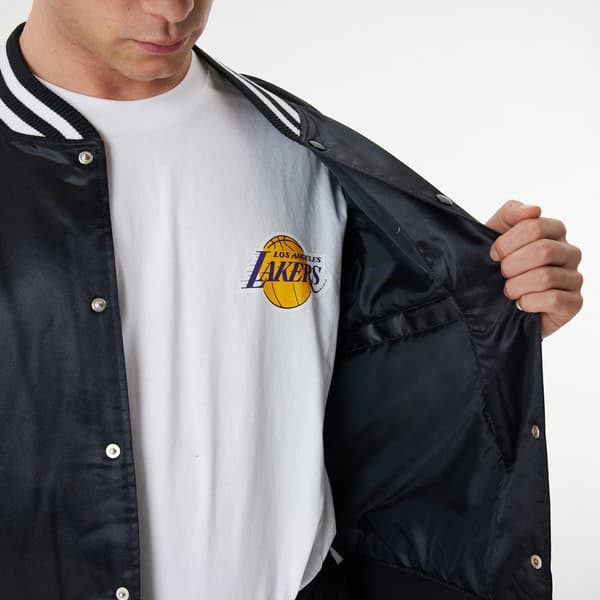 New Era Bomberjacka Los Angeles Lakers Team Logo Satin Svart L Man
