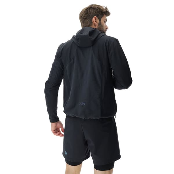 Uyn Jacka Running Masterwind Svart M Man