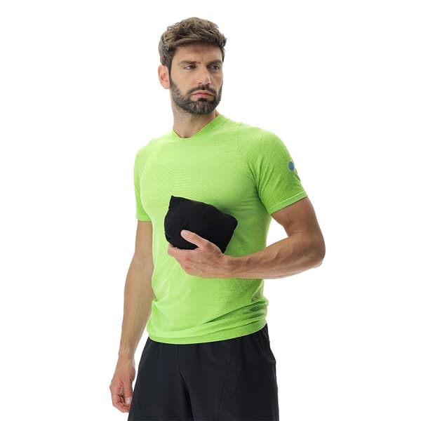 Uyn Jacka Running Masterwind Svart M Man