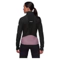 Pikkukuva 1 / 3: Mammut Aenergy Insulated Hybrid Takki Musta S Nainen