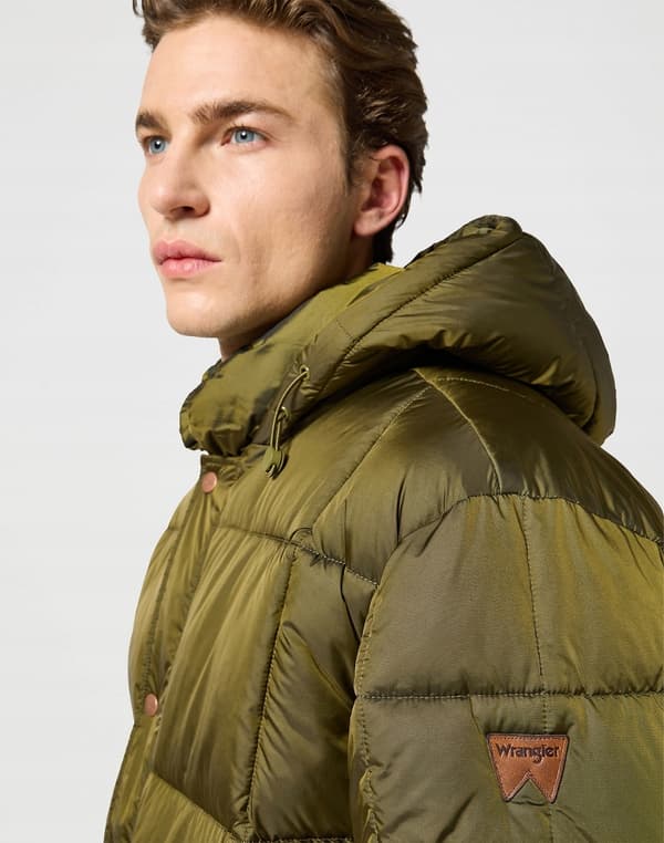 Wrangler PARKA-TAKKI Ivy Green VIHREÄ PAKSU UNTUVA TAKKI HUPULLLA M