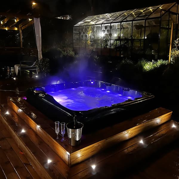 Udendørs spa - Poseidon Blackline