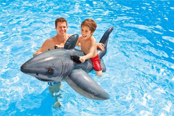 Badeleke Shark Intex
