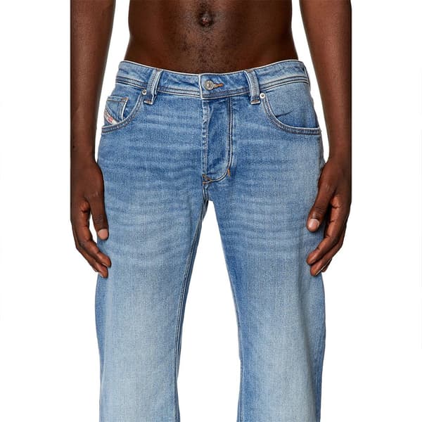 Diesel Jeans 00c06q 1985 Larkee Blå 30 / 32 Mand