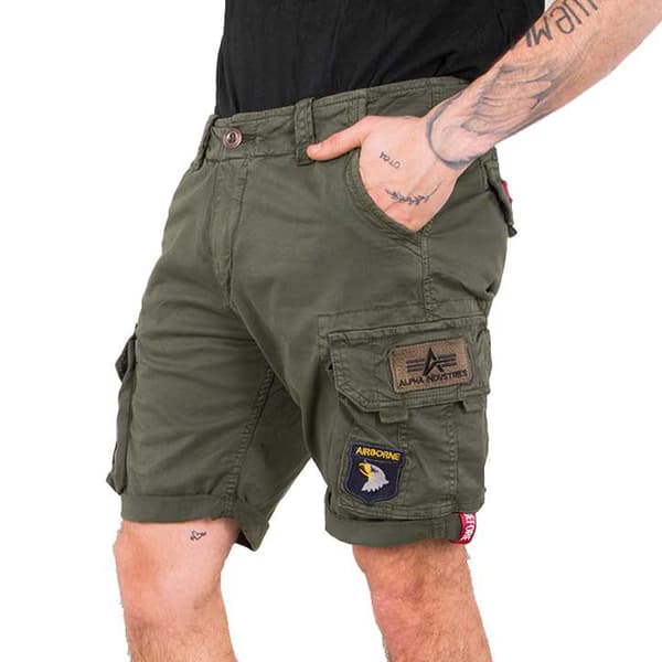 Alpha Industries Crew Patch Shorts Grönt 36 Man