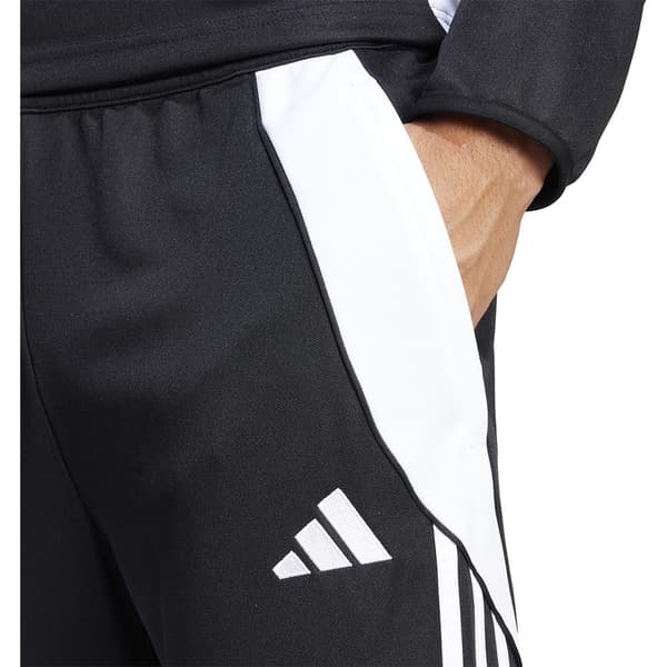 Adidas Verryttelyhousujen Koulutus Tiro24 Musta M / Regular Mies