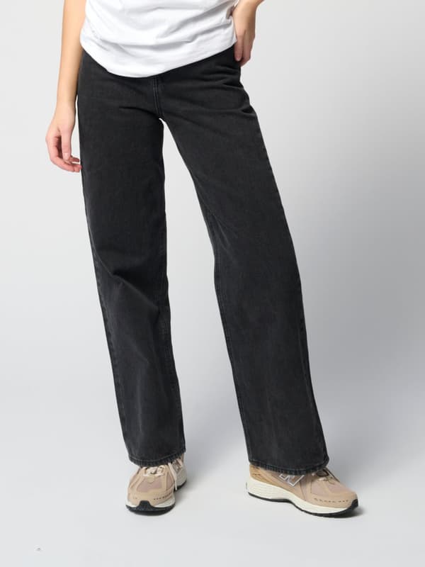 The Original Performance Loose Jeans - Washed Black Denim