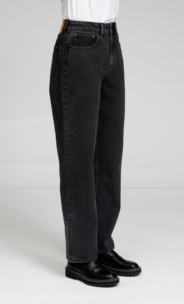 The Original Performance Loose Jeans - Washed Black Denim