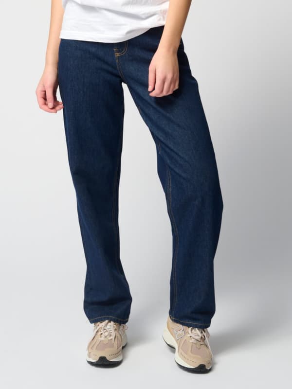 Performance Loose Jeans