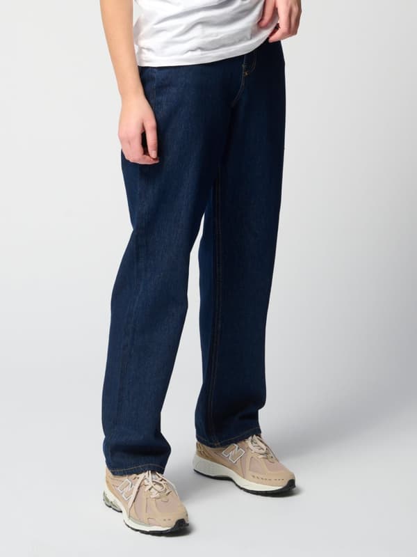 Performance Loose Jeans