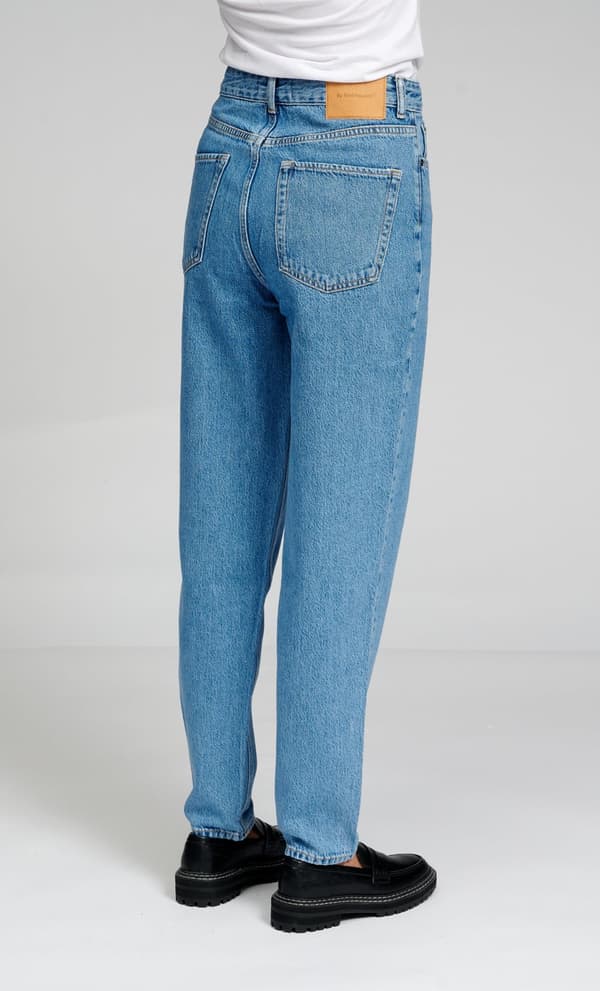 Performance Mom Jeans
