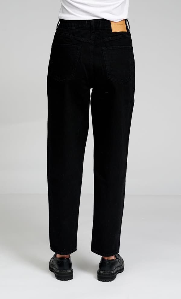 Performance Mom Jeans
