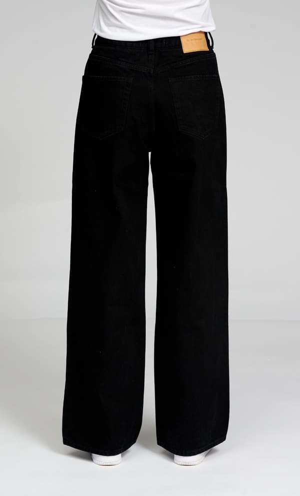 Performance Wide Jeans
