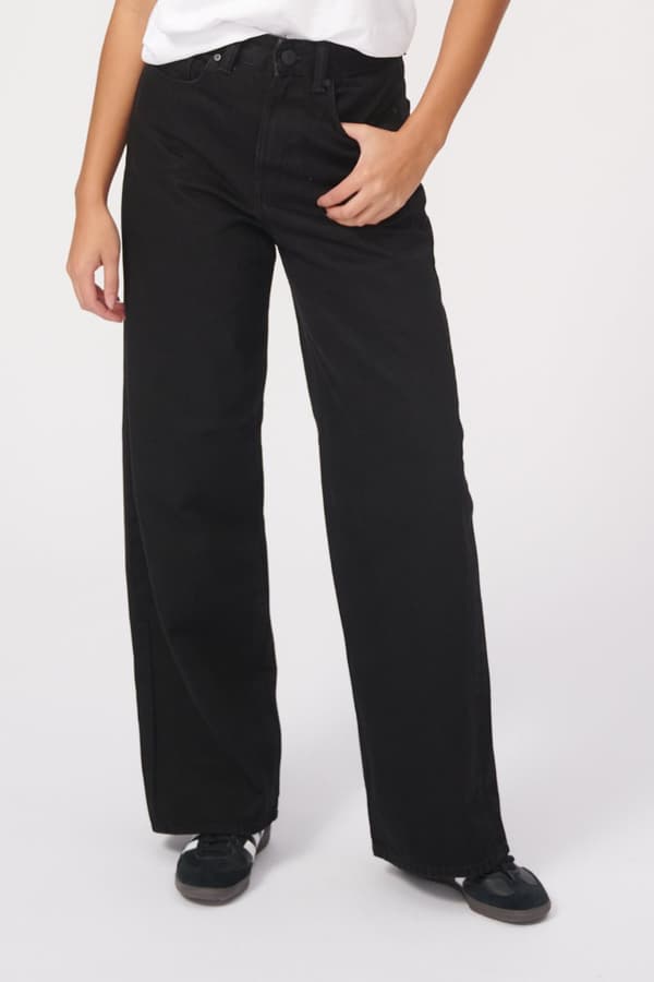 Performance Wide Jeans