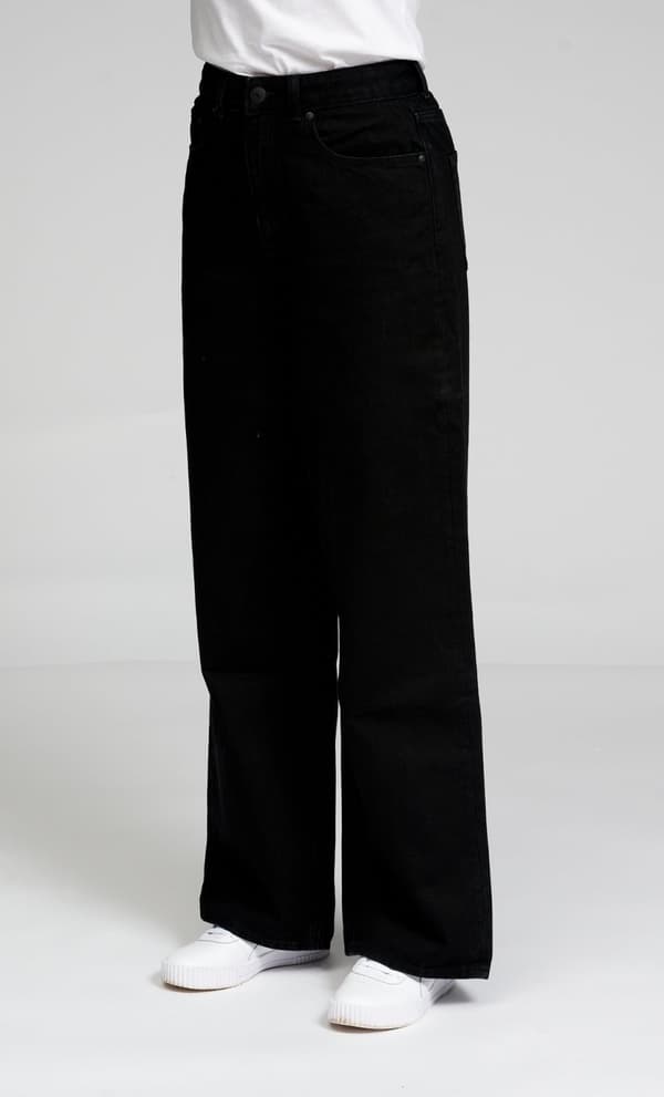 Performance Wide Jeans