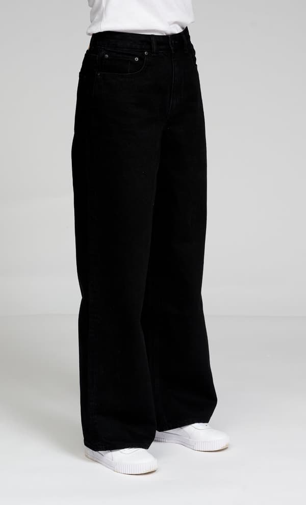 Performance Wide Jeans