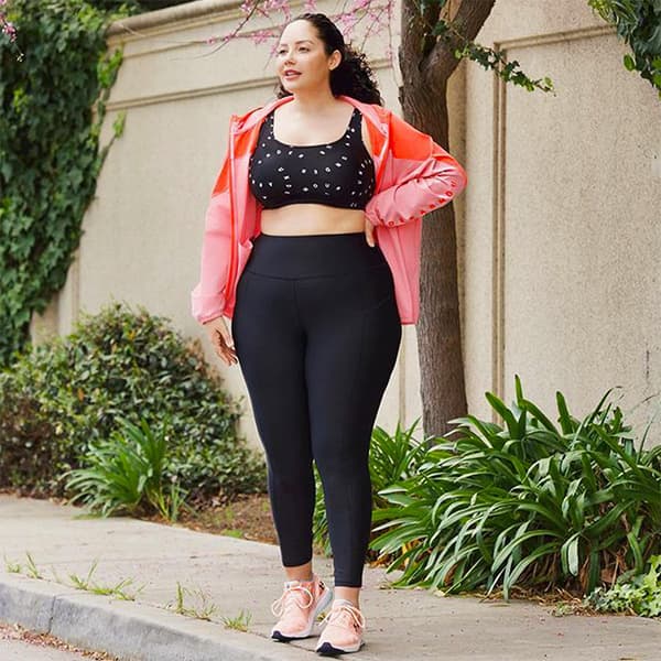 INF Plus size yogabyxor med fickor