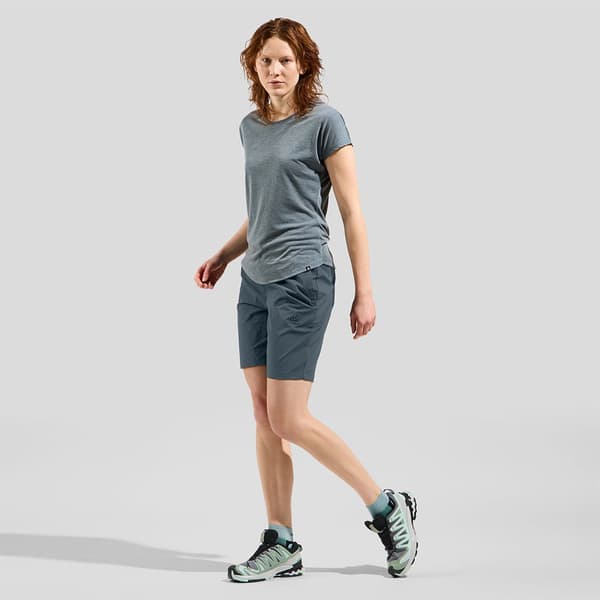 Odlo Essential Shortsit Musta 42 Nainen