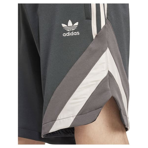 Adidas Real Madrid Originals Shorts  2XL / Regular Man