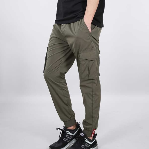 Alpha Industries Nylon Joggers Vihreä M Mies