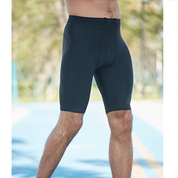 INF Mustat treenileggingsit