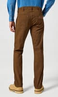 Pikkukuva 4 / 8: Wrangler GREENSBORO Monk's Robe SIMPLE BROWN KANGASHOUSUT W30 L30