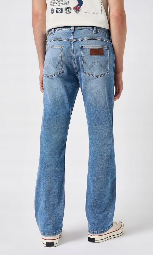 Wrangler HORIZON REGULAR STØVLE Springs FLARED JEANS W34 L32