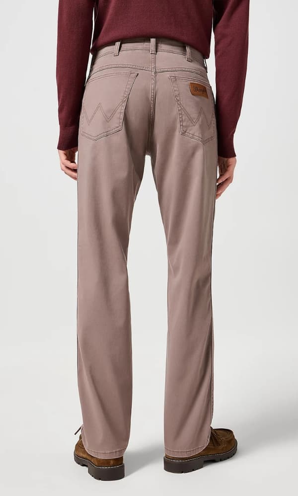 Wrangler TEXAS Iron ENKLA PASTELLBRUNA TYGBYXOR W36 L30