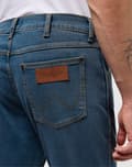 Pikkukuva 7 / 8: Wrangler LARSTON SLIM Stormy Wash TUMMAT FARKUT W36 L34