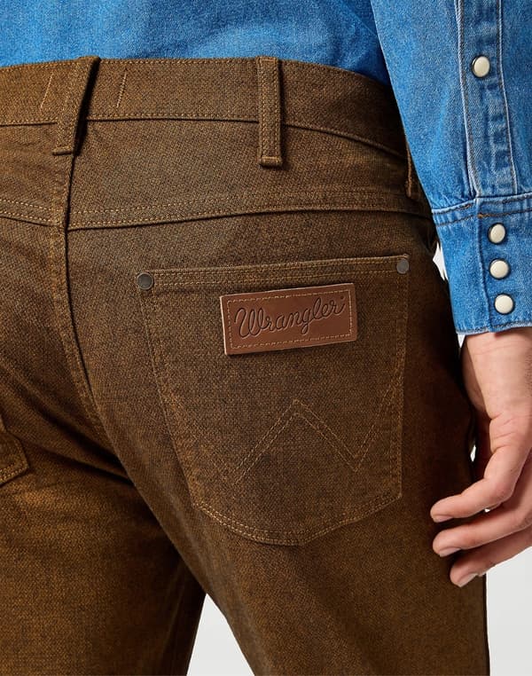 Wrangler GREENSBORO Munkekåbe LIGE BUKSER I BRUN STOF W44 L32