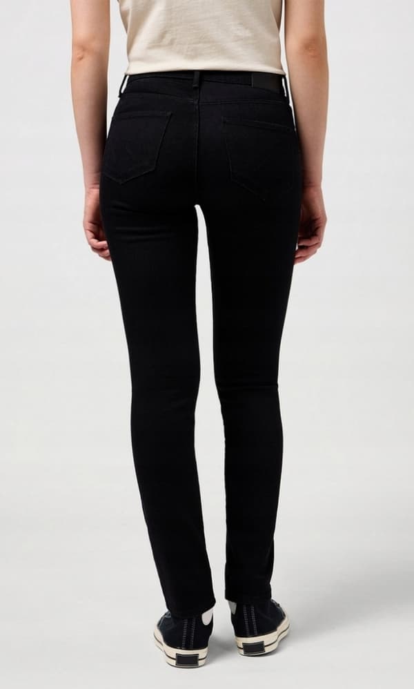 Wrangler SLIM Noir MUSTA SUORA HIGH NAISTEN FARKUT W31 L32