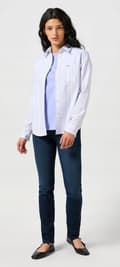 Pikkukuva 6 / 9: Wrangler SLIM NAVY BLUE STRAIGHT HIGH NAISTEN FARKUT W30 L30